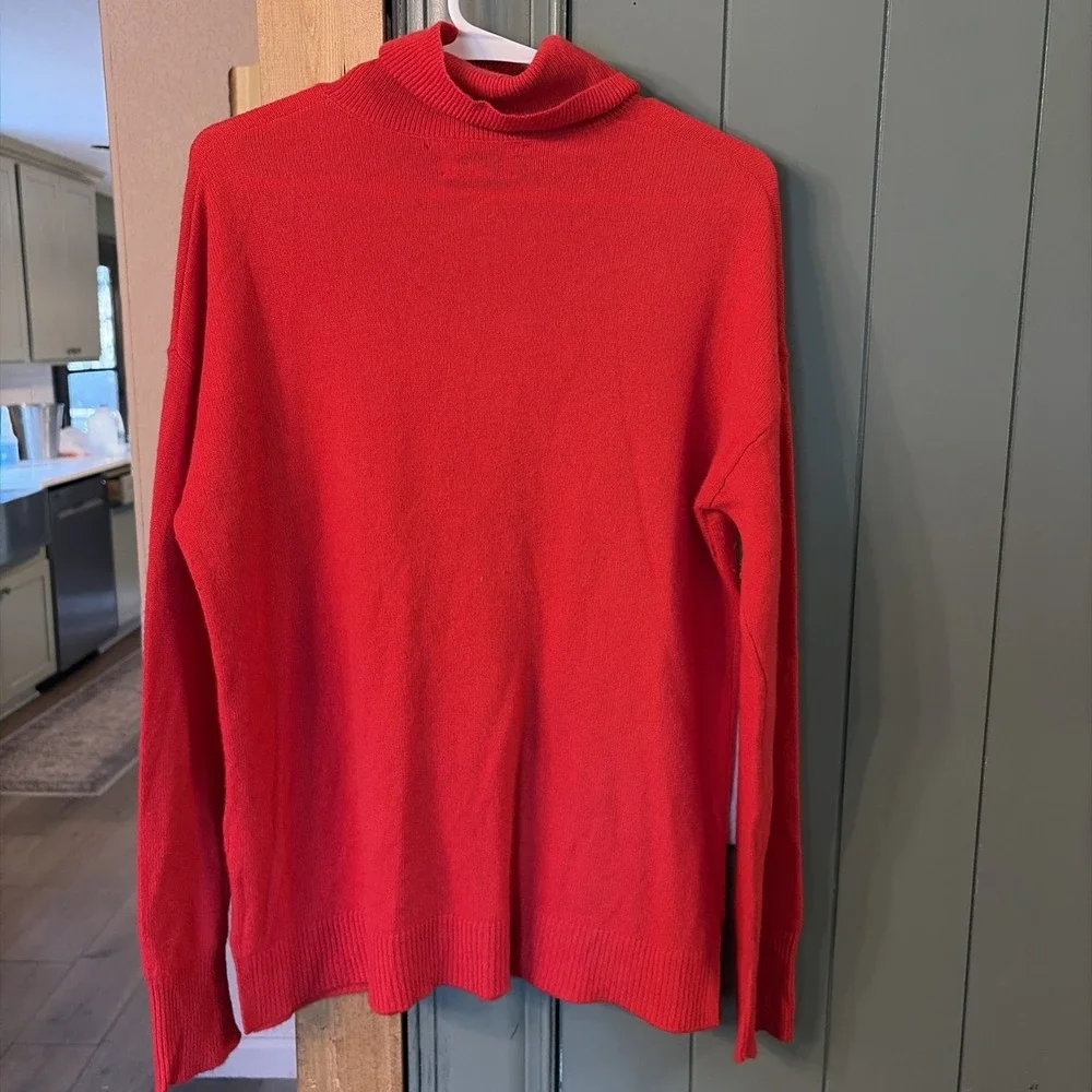 Nordstrom 100% Cashmere Red Women's M Turtleneck Pullover Sweater